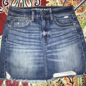 AE blue denim skirt❣️